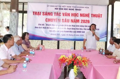 Văn nghệ sĩ Khánh Hòa dự Trại sáng tác chuyên sâu