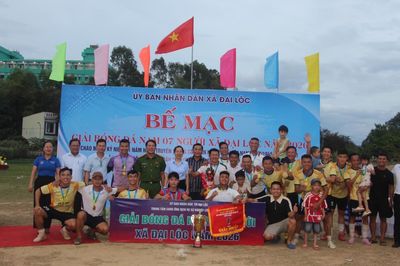 Bế mạc, trao Giải bóng đá nam 7 người xã Đại Lộc năm 2026
