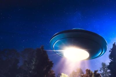 Vì sao UFO vẫn là bí ẩn khiến con người tò mò?