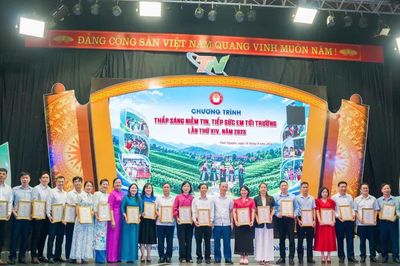 Chia sẻ khó khăn, giúp trò yên tâm bước vào năm học mới