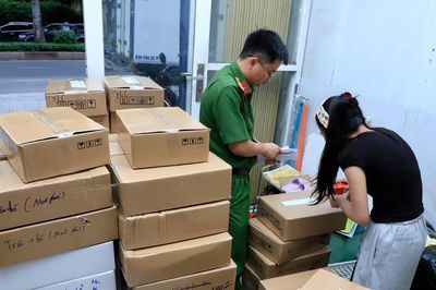 Khởi tố 4 bị can trong đường dây 'khô bò' giả
