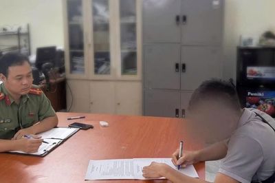 Bị công an mời làm việc do tương tác với trang 'Thời báo' của Lê Trung Khoa