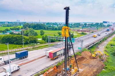 Dự án mở rộng cao tốc TPHCM - Trung Lương - Mỹ Thuận thi công cầm chừng