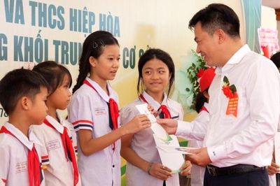 [Chùm ảnh] BSR tiếp sức những ước mơ tại Trường Tiểu học và THCS Hiệp Hòa