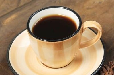 Người đàn ông trẻ phải đi cấp cứu do một sai lầm khi uống cà phê