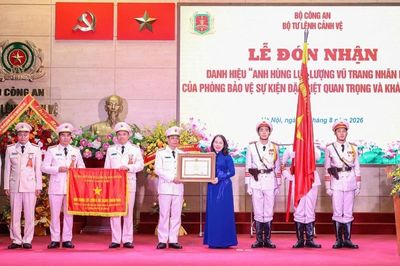 Phó Chủ tịch nước: Đẩy mạnh ứng dụng khoa học, công nghệ trong công tác cảnh vệ
