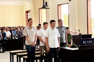 Hàng trăm nền vượt lũ cấp sai đối tượng, 40 trường hợp là cán bộ, người thân cán bộ