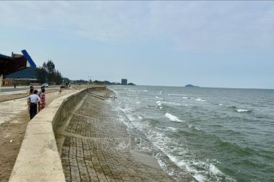 Ứng phó thiên tai và biến đổi khí hậu ở xứ Thanh - Bài 1: Kiên cố hóa hệ thống đê điều
