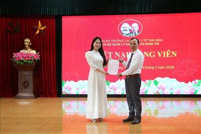 Phát triển đảng viên trẻ - tạo sức sống mới cho chi bộ