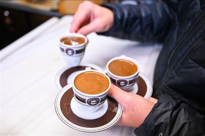 Nghiên cứu hé lộ mối liên hệ bất ngờ giữa cà phê và mỡ nội tạng