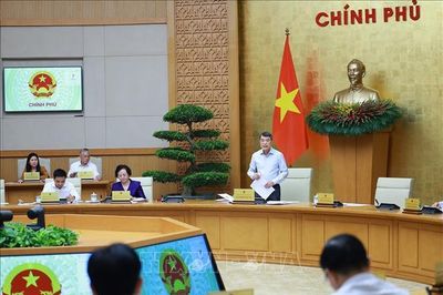 Thủ tướng Lê Minh Hưng chủ trì Phiên họp Chính phủ chuyên đề về xây dựng pháp luật