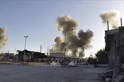 Syria tố Israel không kích căn cứ không quân