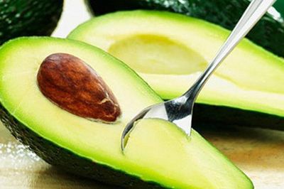 Quả bơ giàu dưỡng chất nhưng nhóm người này nên hạn chế ăn