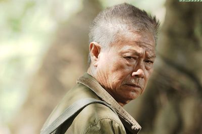 Nam ca sĩ giàu bậc nhất Việt Nam gây chú ý khi vào vai cựu chiến binh sống đơn độc