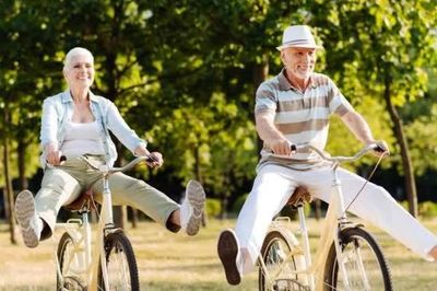 Thúc đẩy kinh tế bạc, phát huy nguồn lực người cao tuổi