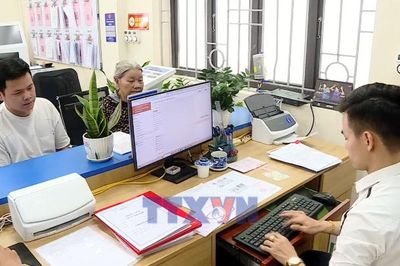 Toàn cảnh_ Từ giám sát đến hành động vì nền hành chính số