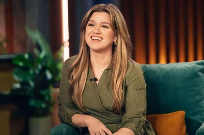 Kelly Clarkson cấm các con xem bộ phim cô đóng