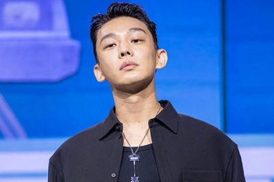 Yoo Ah In chính thức tái xuất màn ảnh sau 3 năm