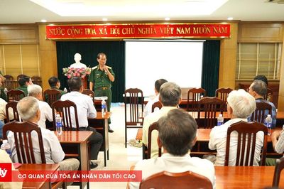 Trao kinh phí hỗ trợ cho 28 thương binh, bệnh binh tại TP.HCM