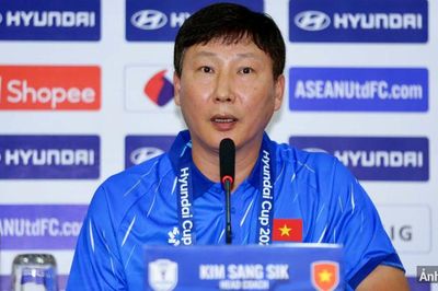 HLV Kim Sang Sik: Mục tiêu của đội tuyển Việt Nam là hướng tới trận chung kết