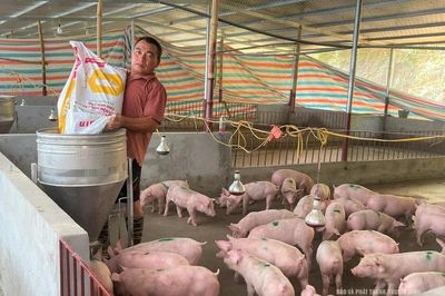 Ngược ngàn thăm triệu phú người Dao