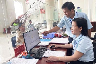 Ban Bí thư ban hành Quy định mới về quản lý hồ sơ cán bộ