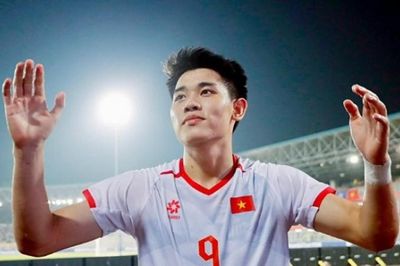 Tuyển Việt Nam tái đấu Malaysia: HLV Kim Sang-sik và bài toán giữ chân cho trận chung kết