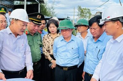 Bí thư Tỉnh ủy Thái Đại Ngọc kiểm tra dự án trọng điểm trên địa bàn các xã thuộc huyện Phù Mỹ (cũ)