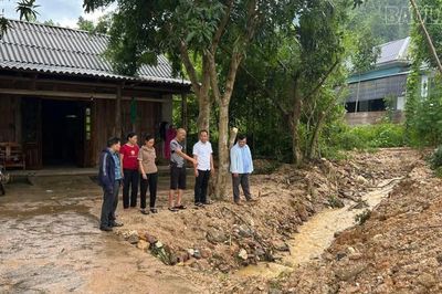 Nỗi lo sạt lở ở bản Mai Hạ