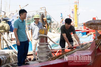 Chủ động ứng phó với áp thấp nhiệt đới trên Biển Đông và mưa lớn, ngập lụt, sạt lở đất