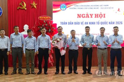 Trường trung cấp Công nghệ-Du lịch số 10: Tổ chức Ngày hội 'Toàn dân bảo vệ an ninh Tổ quốc'