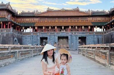 Khi giới trẻ chọn nón lá Huế