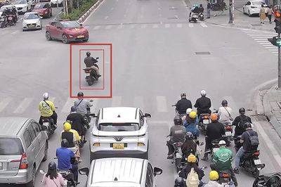 Hà Nội: Hơn 1.500 phương tiện vượt đèn đỏ bị CSGT phát hiện trong một tháng