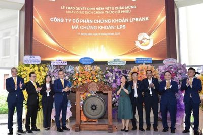 Hơn 1,4 tỷ cổ phiếu Chứng khoán LPBank chính thức lên HOSE