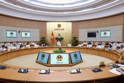 Chính phủ xem xét 12 dự án luật, nghị quyết trình Quốc hội tại kỳ họp thứ 2
