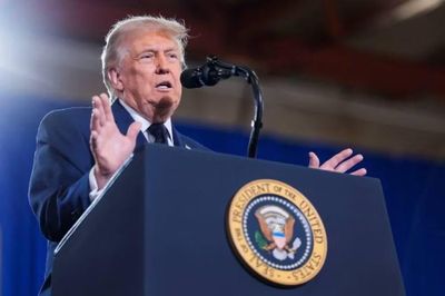 Tổng thống Trump cảnh báo phản ứng quân sự với đồng minh Oman