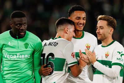 Deportivo và Elche chia điểm tại La Liga