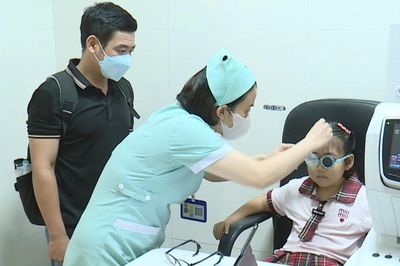 Tăng mức phạt khi đưa tin sai sự thật về nhân viên y tế