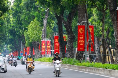 Hà Nội rực rỡ cờ hoa chào mừng các ngày lễ lớn dân tộc