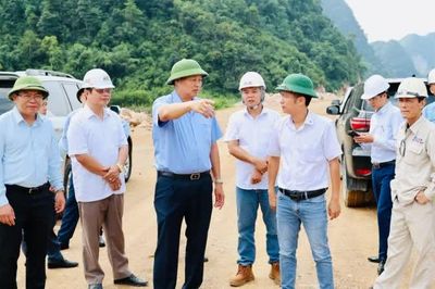 Phó Chủ tịch UBND tỉnh Hoàng Văn Thạch kiểm tra tiến độ giai đoạn 2 Dự án cao tốc Đồng Đăng - Trà Lĩnh