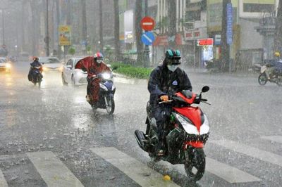 Thời tiết ngày 18/8: Bắc bộ mưa lớn diện rộng, Nam Trung bộ tiếp đà nắng nóng