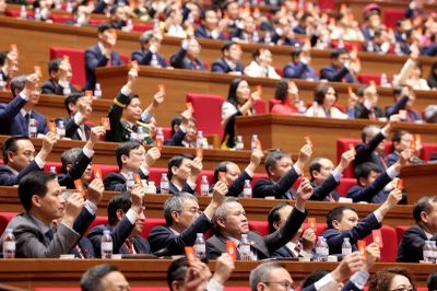 Ban Bí thư hướng dẫn điều kiện xem xét kết nạp Đảng với người trên 60 tuổi