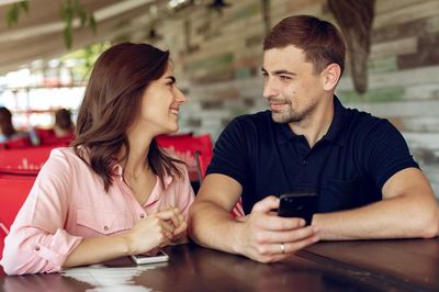 Cảm xúc thay đổi nhanh như chớp: 5 cung hoàng đạo nữ có trái tim cực kỳ nhạy cảm