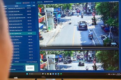 Camera AI tại Hà Nội phát hiện hơn 1.500 trường hợp vượt đèn đỏ