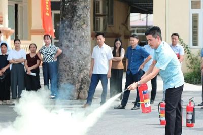 Tập huấn nghiệp vụ phòng cháy và cứu nạn cho 257 cán bộ, người lao động