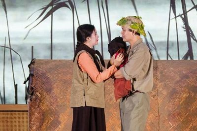 'Con đò của mẹ' lan tỏa lòng yêu nước đến khán giả vùng cao Mai Sơn