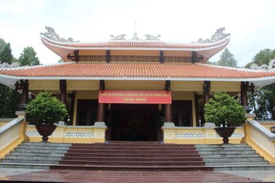 Về cù lao Ông Hổ, thăm quê hương Bác Tôn