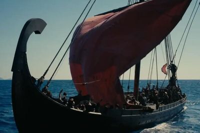 Bất ngờ về con tàu Viking, đạo cụ đặc biệt trong bom tấn 'The Odyssey'