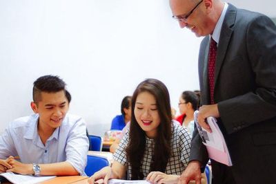 Cấp học bổng toàn phần cho 1.500 nhà khoa học trẻ, sinh viên xuất sắc đi đào tạo ở nước ngoài về công nghệ chiến lược