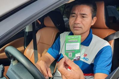 VETC, ePass thu phí quản lý tài khoản ví điện tử: Khoản thu nhỏ, băn khoăn không nhỏ